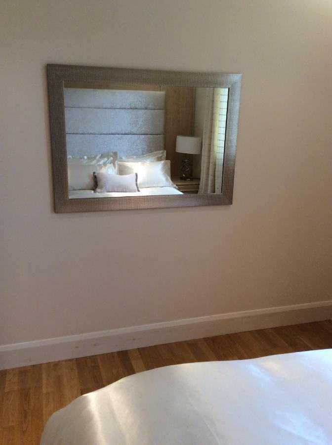 Modern Flat Apartment Watford  Luaran gambar